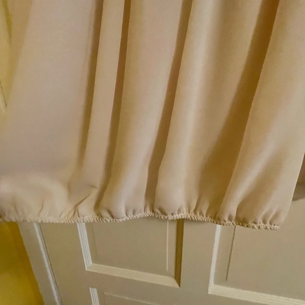 studio M tops is in good condition no stains or rips .long sleeves . - Picture 5 of 6